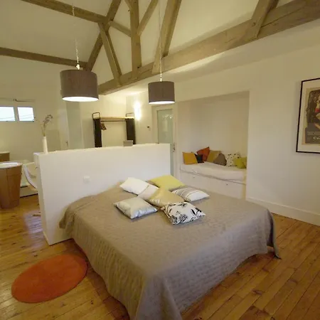 L'oustalet D'anicette Bed & Breakfast